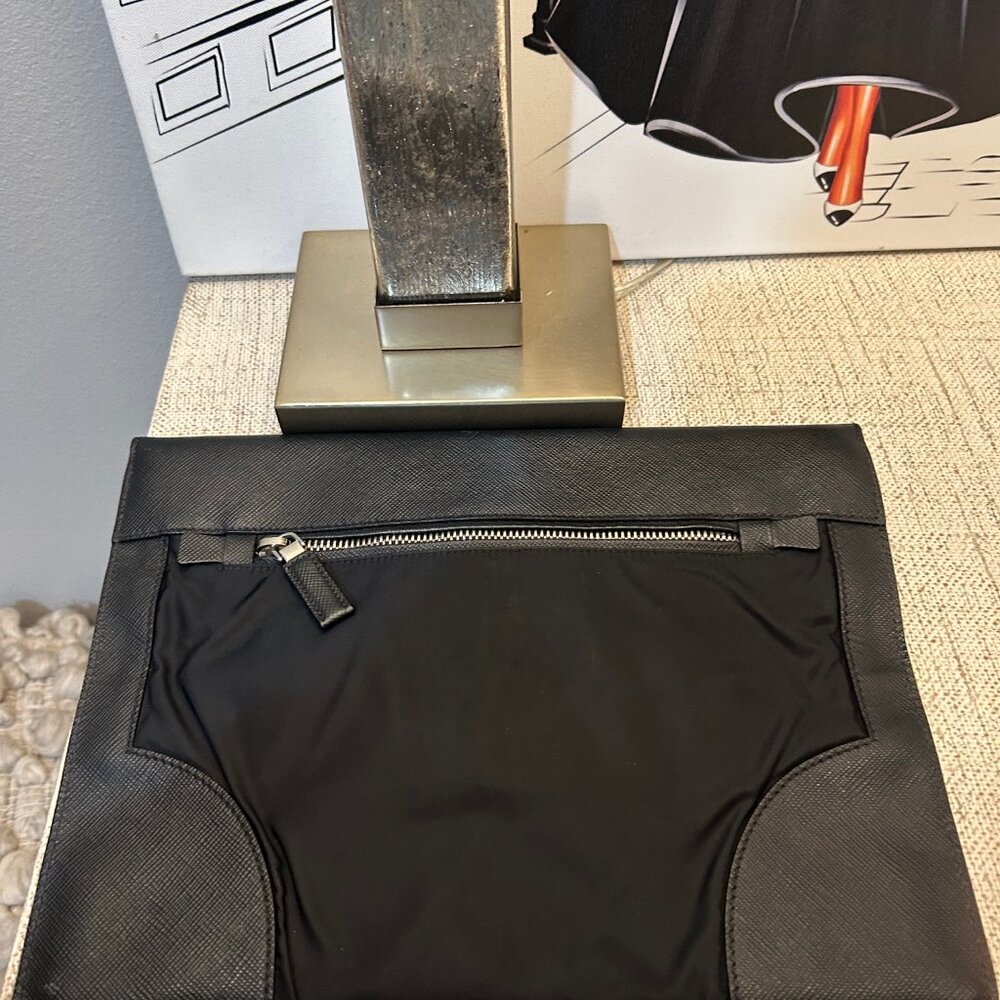 Prada Push Lock Portfolio Pouch in Saffiano Leather & Tessuto Nylon - Picture 4 of 12